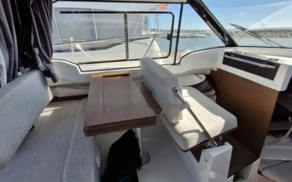 slider 3 Jeanneau Merry Fisher 795