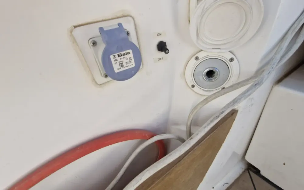 slider 18 Sessa Marine Key Largo 30
