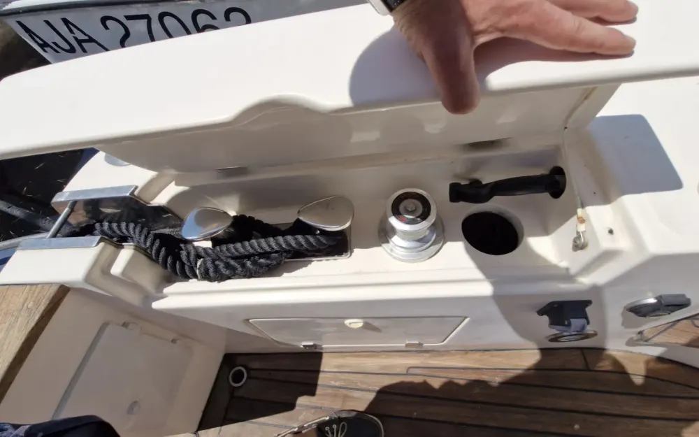 slider 27 Cayman  43 WA