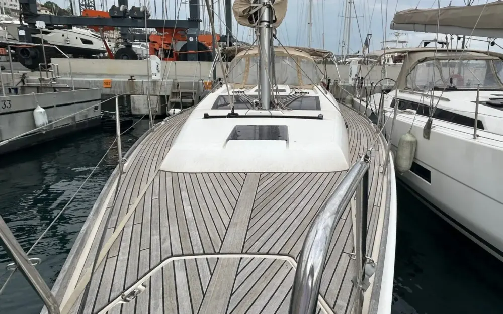 slider 2 Dufour  382 Grand Large