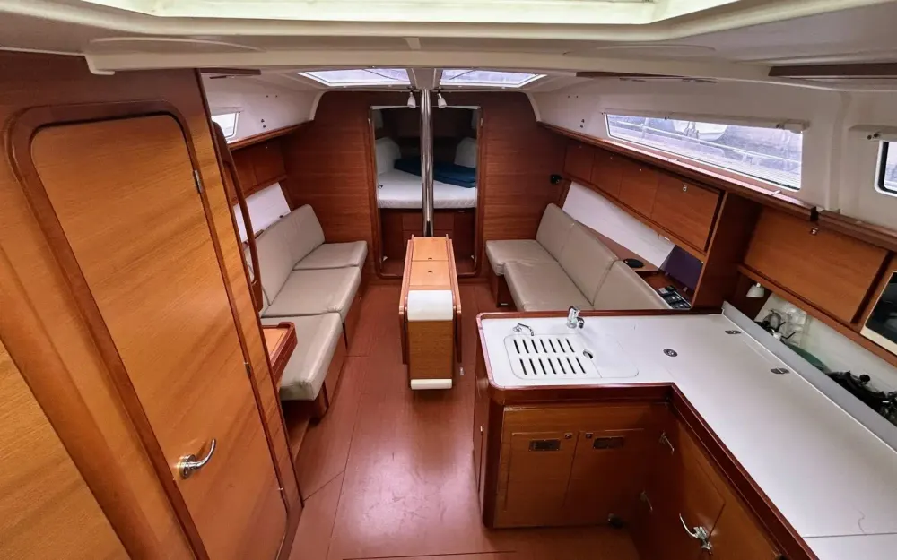 slider 4 Dufour  382 Grand Large