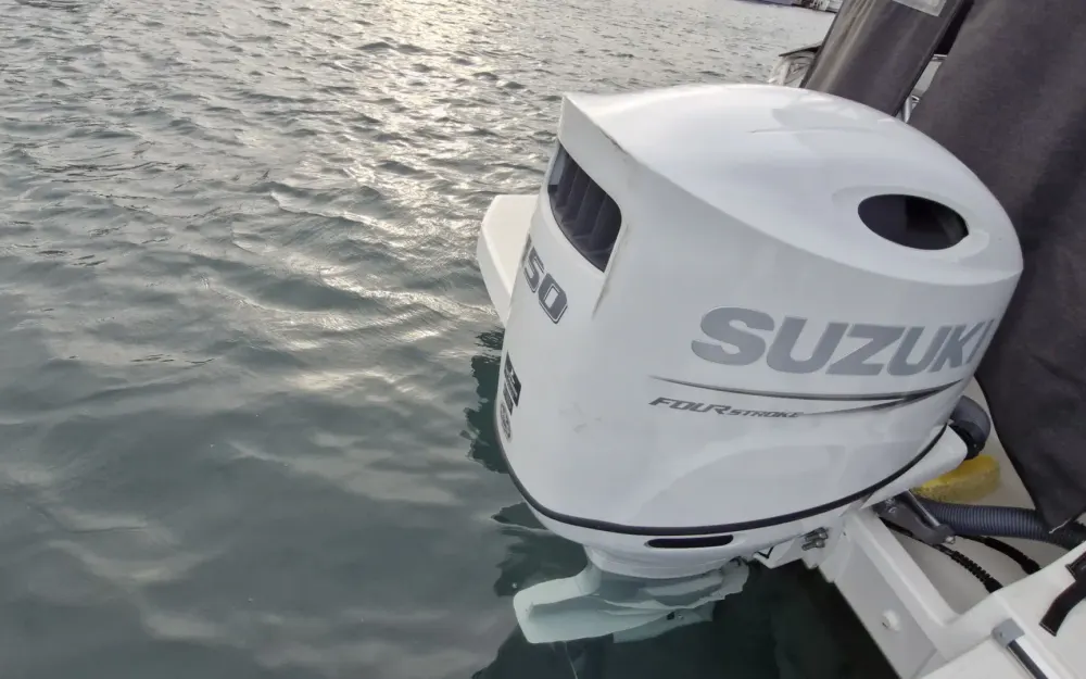 slider 3 Beneteau Antares 7 OB