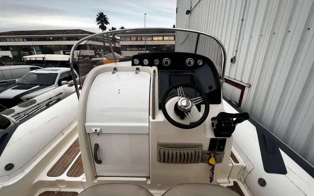 slider 6 BWA  29