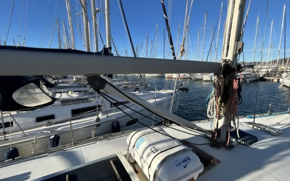 slider 6 Beneteau First 375