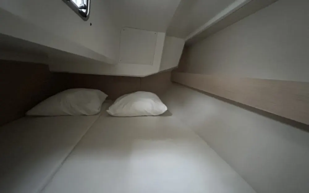 slider 10 Beneteau Oceanis 30.1
