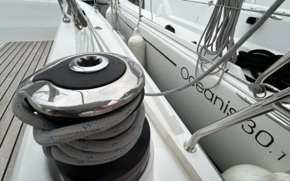 slider 13 Beneteau Oceanis 30.1