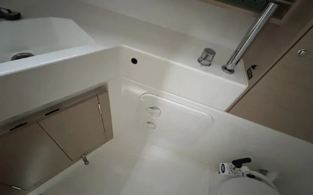 slider 8 Beneteau Oceanis 30.1