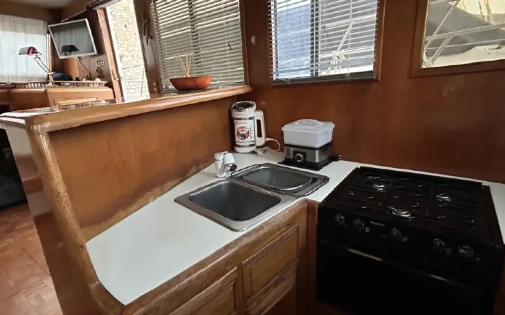 slider 13 Ocean Alexander  38