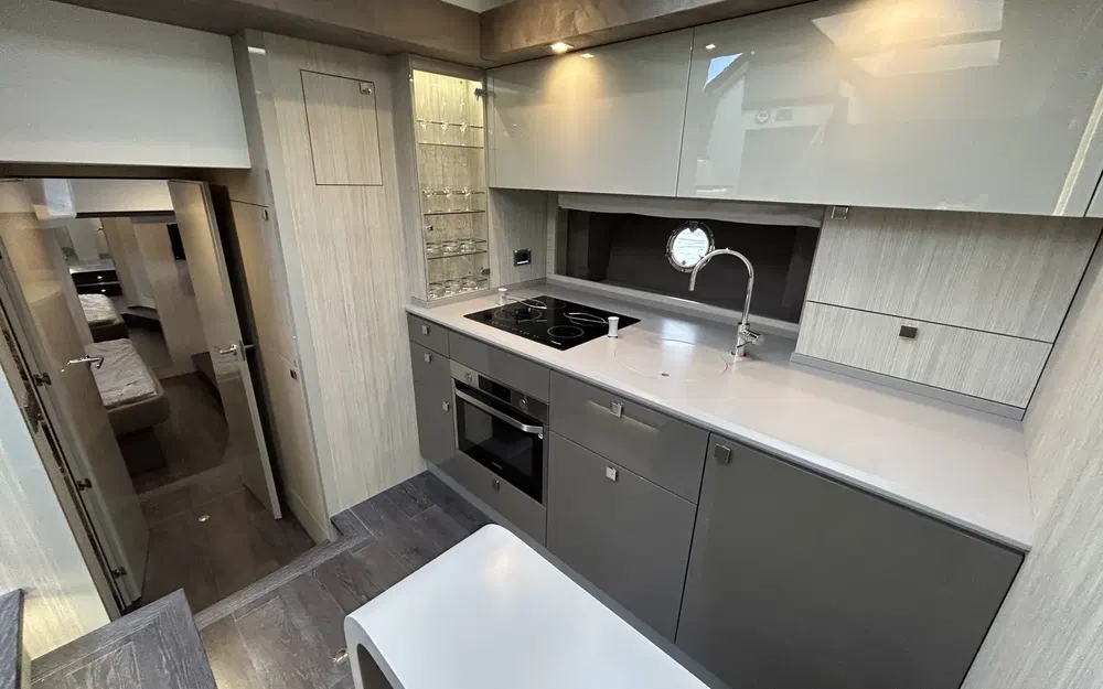 slider 16 Cranchi 60 ST