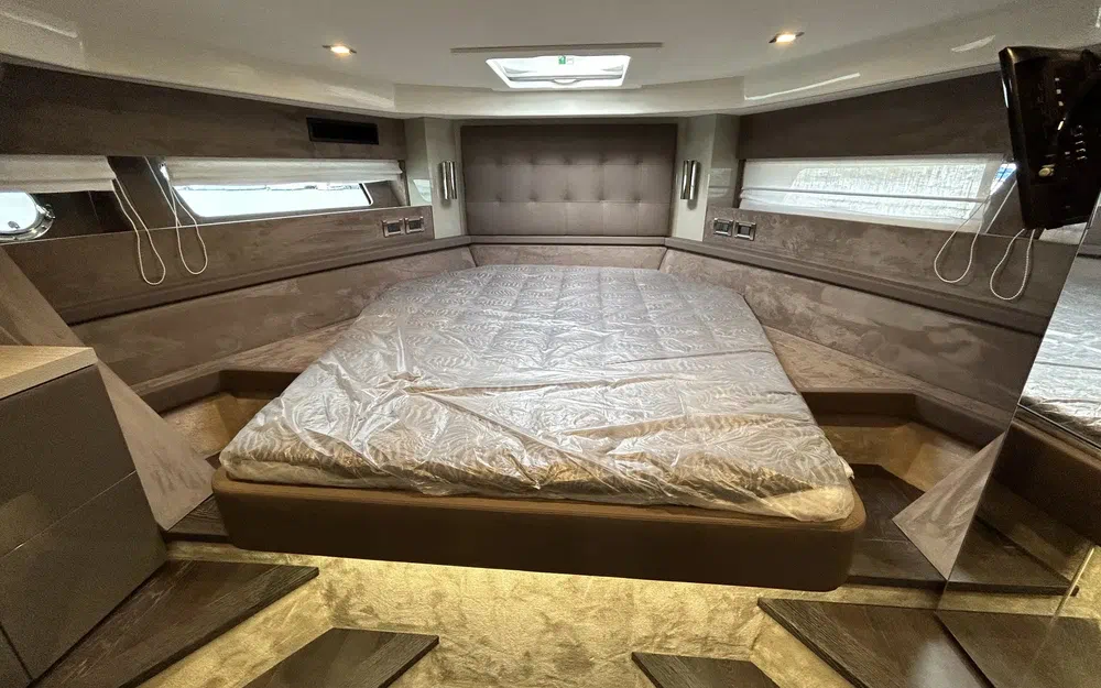 slider 18 Cranchi 60 ST