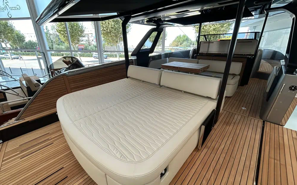slider 39 Cranchi A46 Luxury Tender