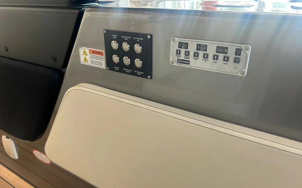 slider 45 Cranchi A46 Luxury Tender