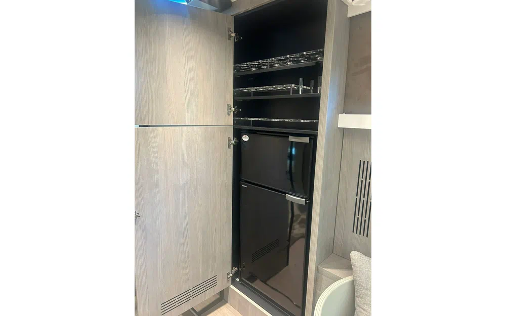 slider 49 Cranchi A46 Luxury Tender