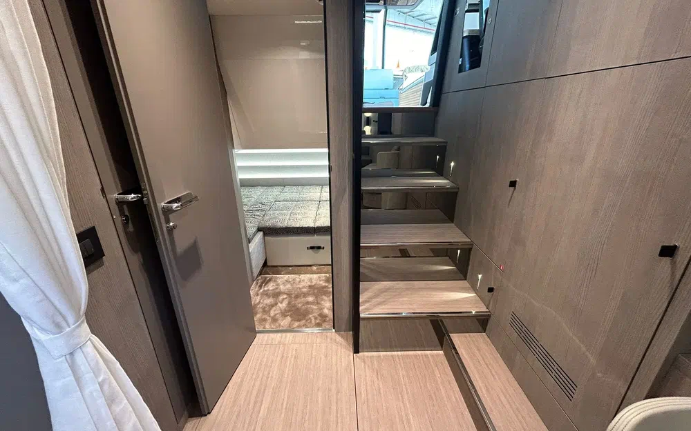 slider 50 Cranchi A46 Luxury Tender