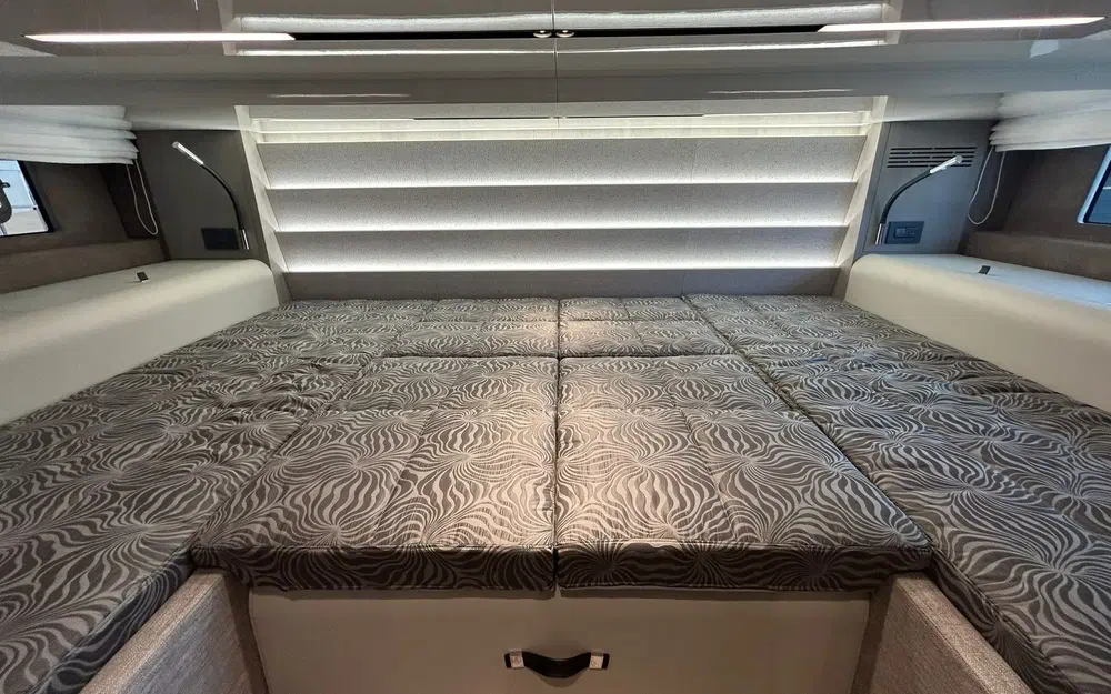 slider 58 Cranchi A46 Luxury Tender