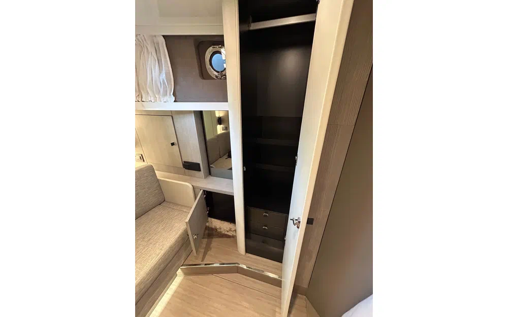 slider 63 Cranchi A46 Luxury Tender