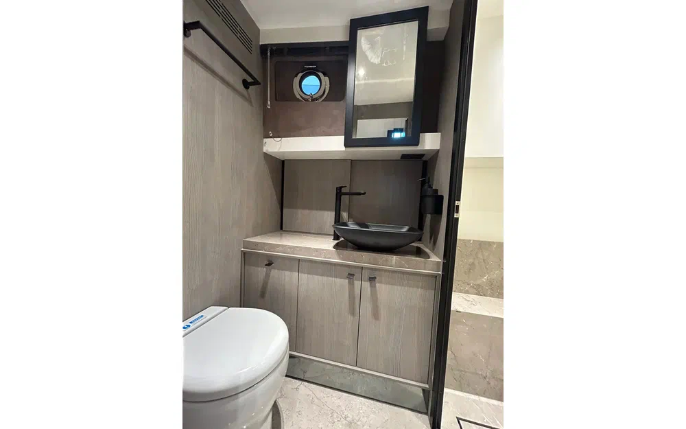 slider 66 Cranchi A46 Luxury Tender