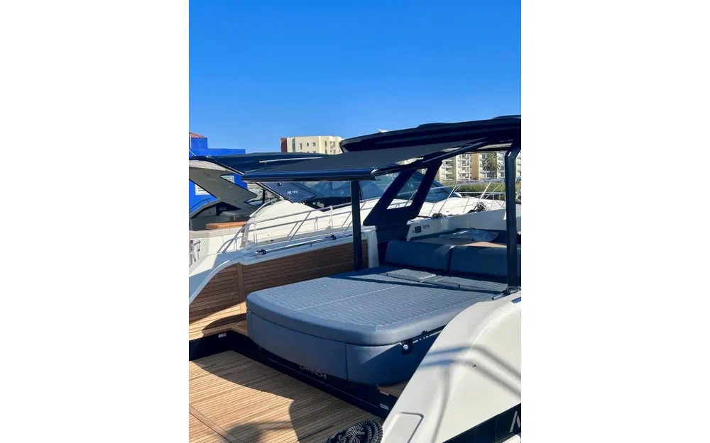 slider 13 Cranchi A46 Luxury Tender