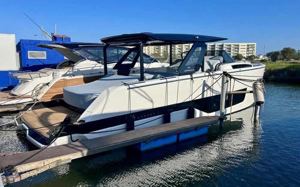 slider 24 Cranchi A46 Luxury Tender