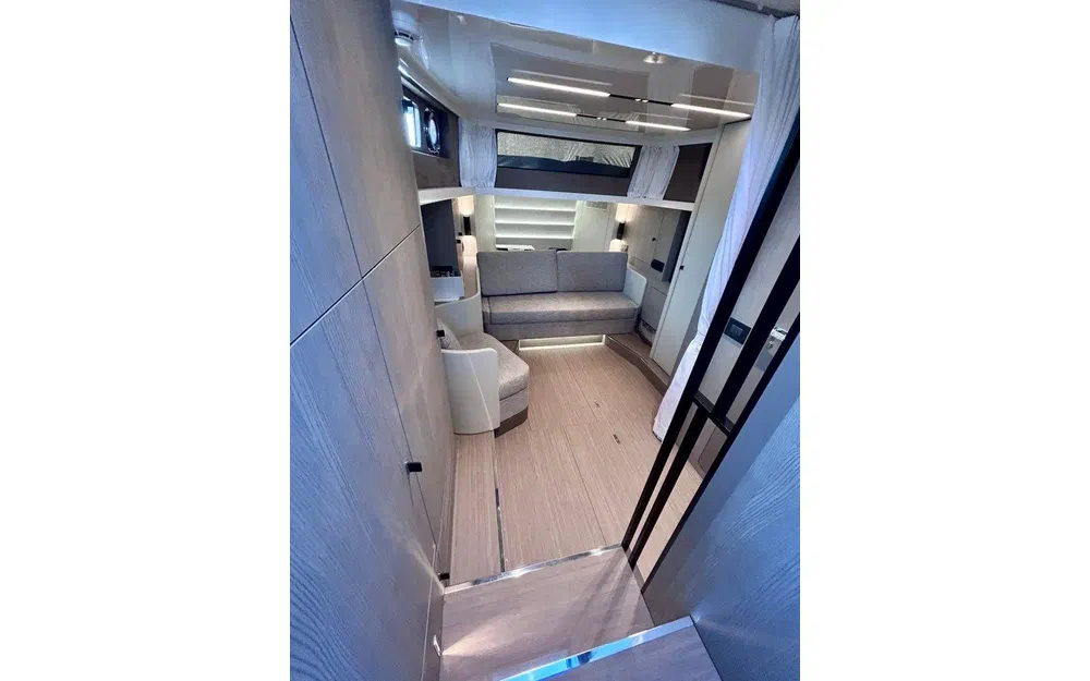 slider 29 Cranchi A46 Luxury Tender