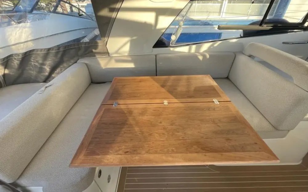 slider 2 Beneteau Gran Turismo 36