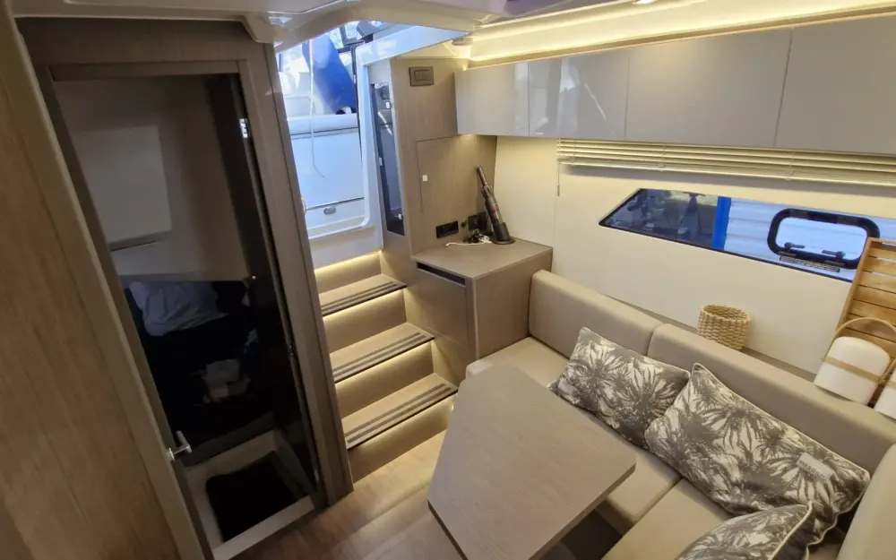 slider 4 Beneteau Gran Turismo 36