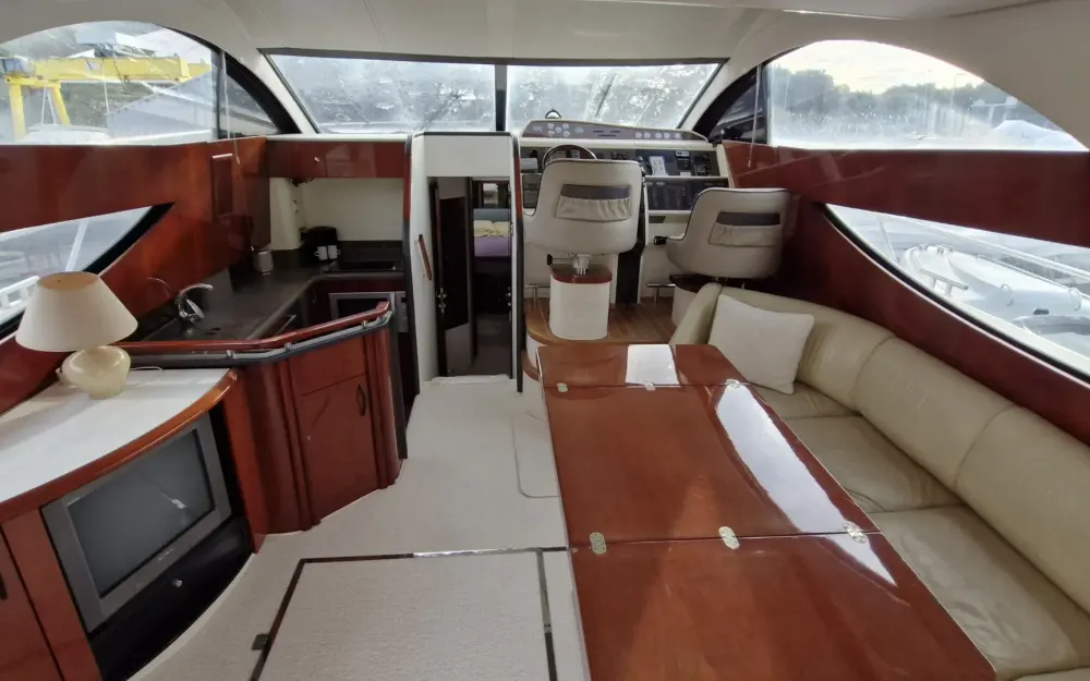 slider 1 Fairline Phantom 46