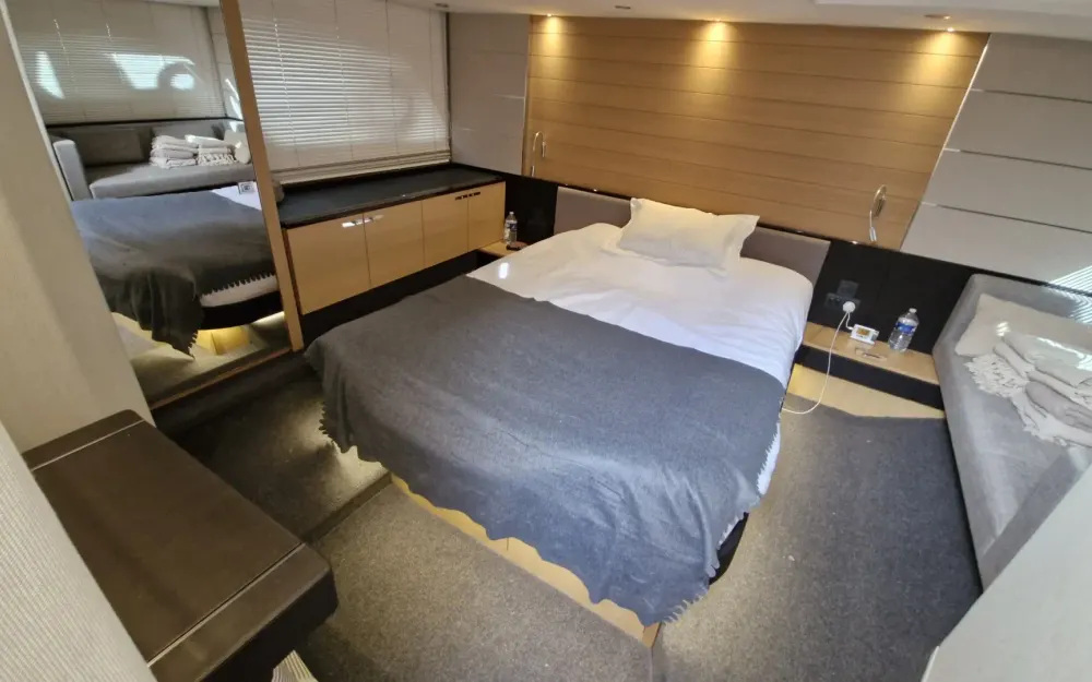 slider 11 Princess  V57