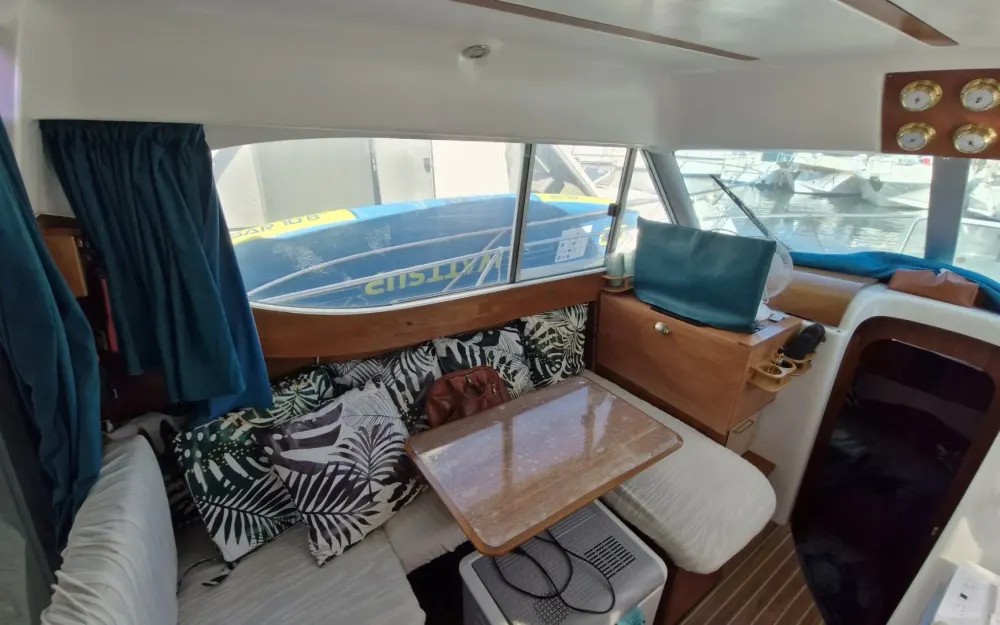 slider 5 Jeanneau Merry Fisher 805