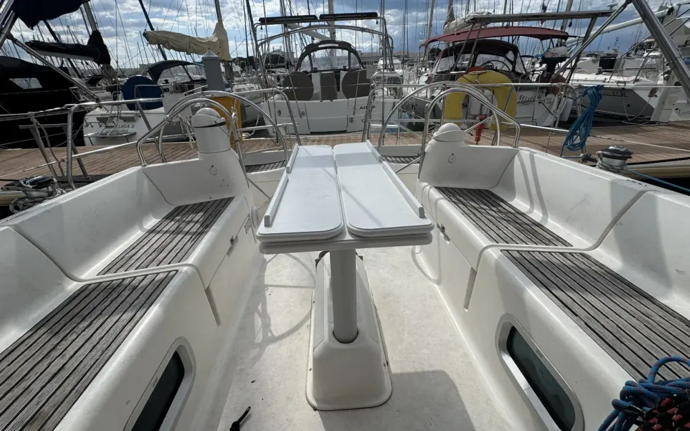 slider 16 Jeanneau Sun Odyssey 40