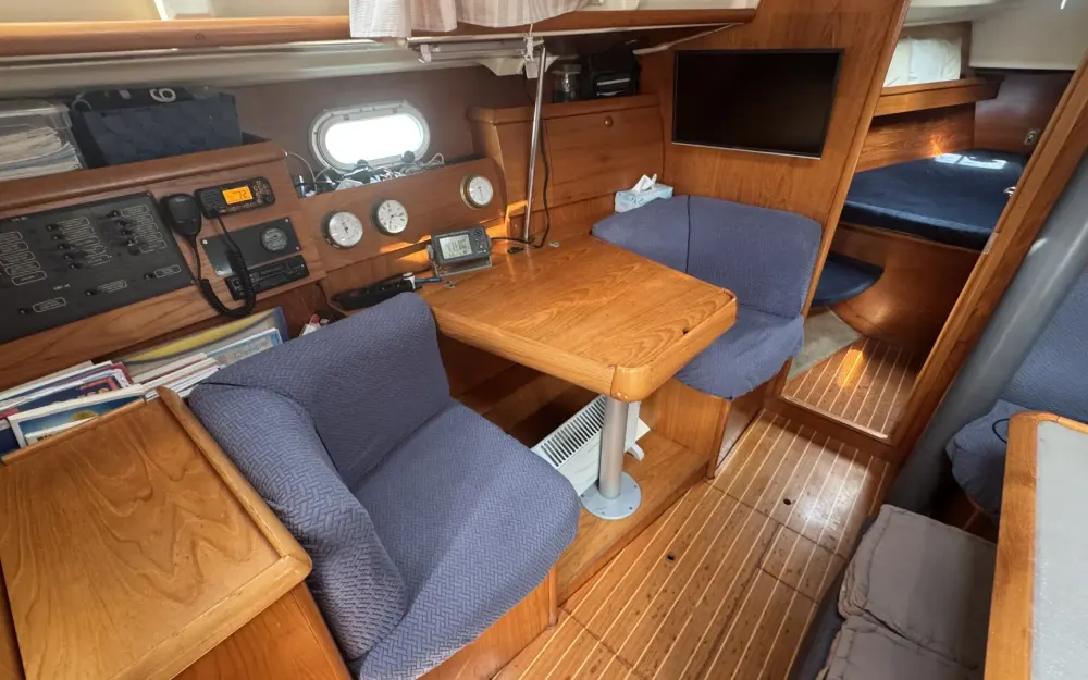 slider 17 Jeanneau Sun Odyssey 40