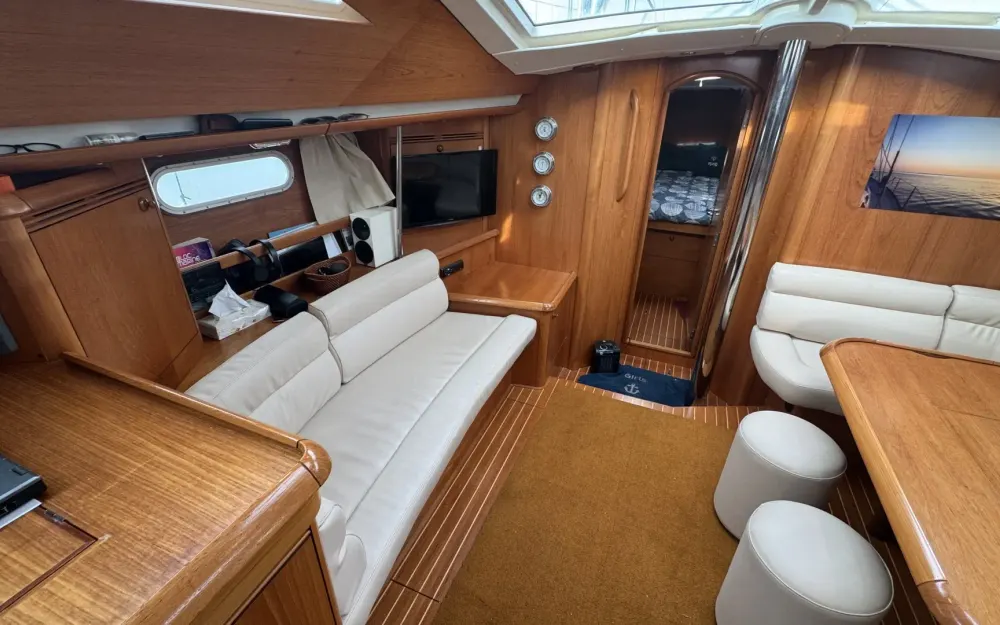 slider 9 Jeanneau Sun Odyssey 49 DS