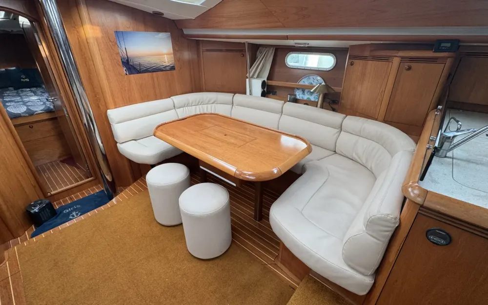 slider 6 Jeanneau Sun Odyssey 49 DS