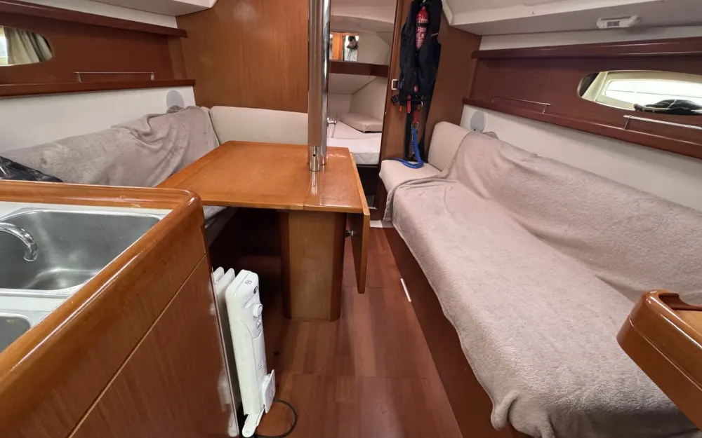 slider 10 Beneteau Oceanis 31