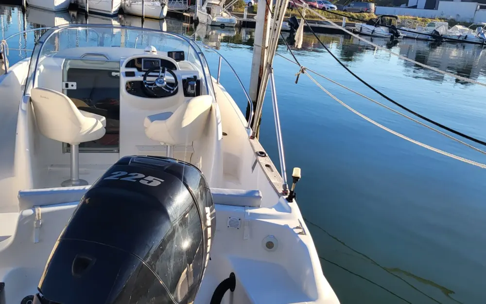 slider 7 Jeanneau Cap Camarat 755 WA