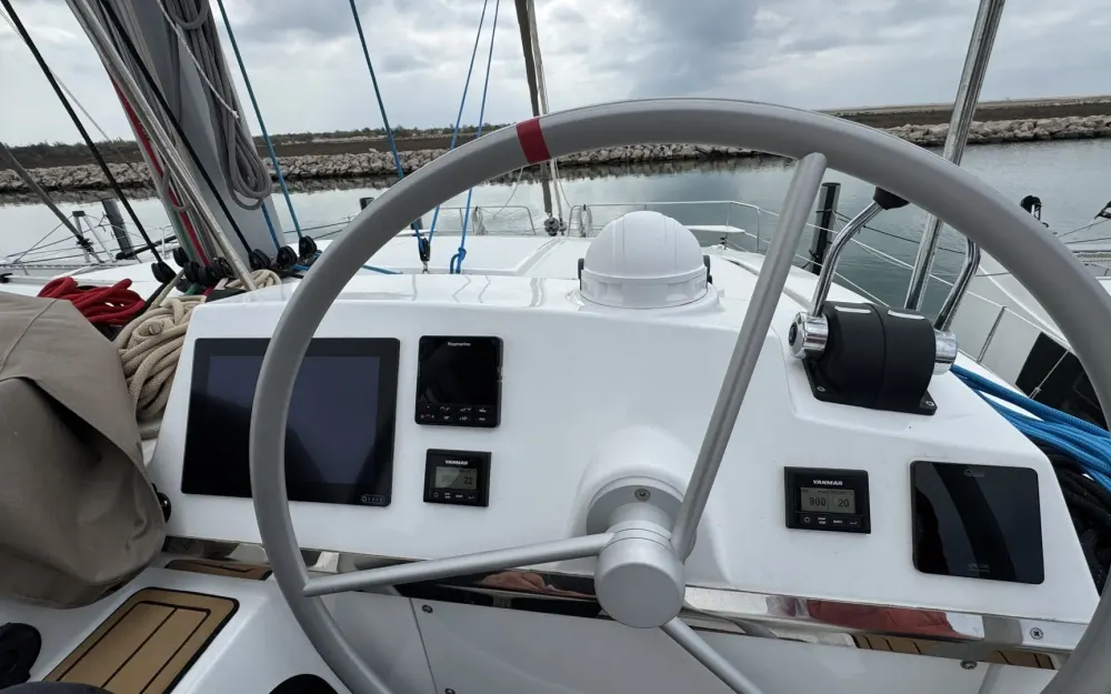 slider 12 Bali Catamarans 42