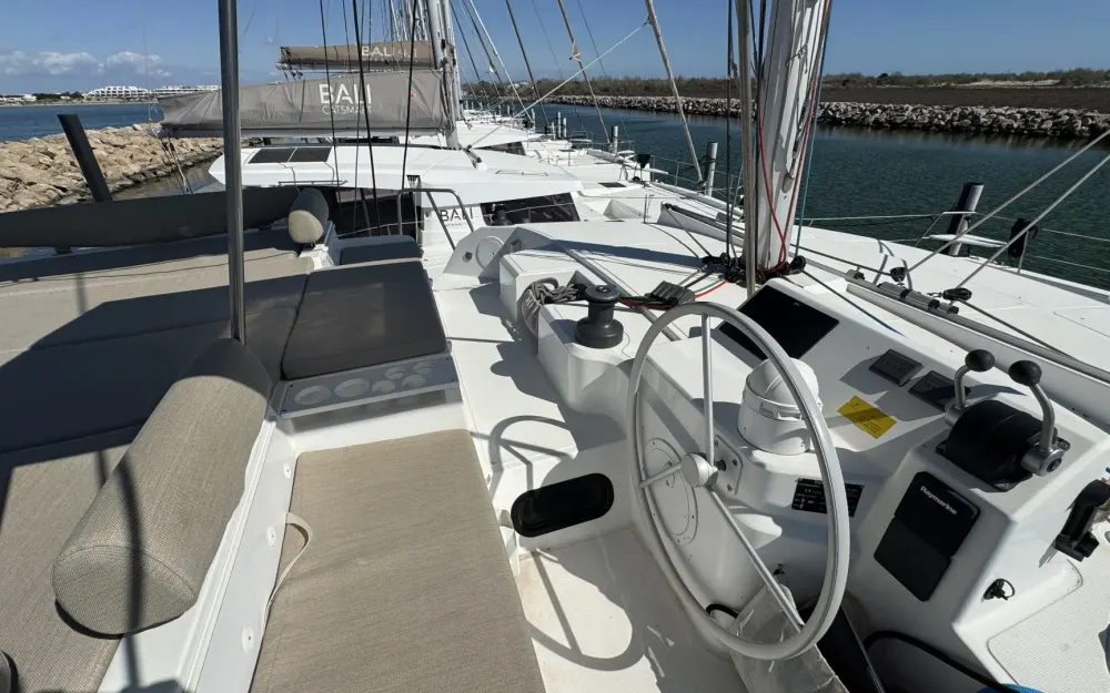 slider 11 Bali Catamarans Bali 4.0