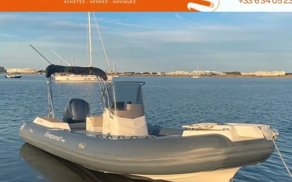 slider 0 Capelli Tempest 700