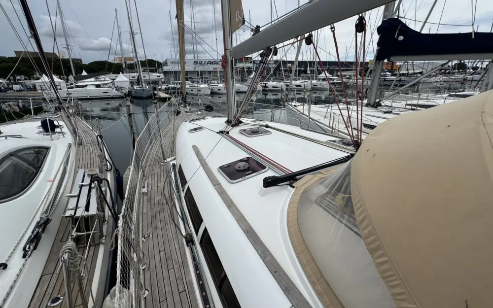 slider 13 Jeanneau Sun Odyssey 49 i