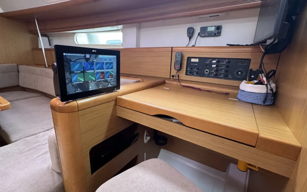 slider 3 Jeanneau Sun Odyssey 49 i