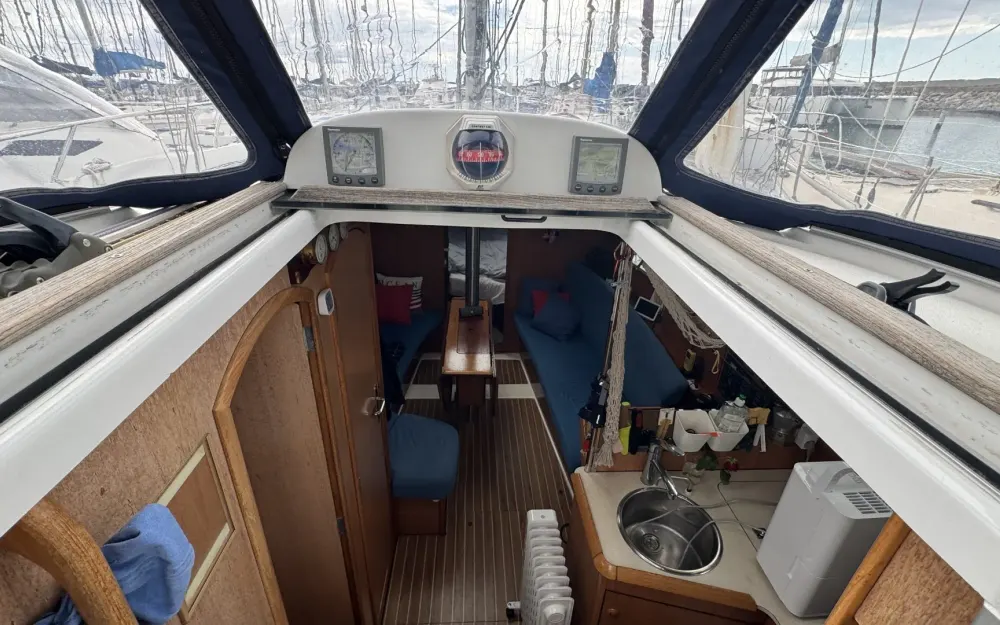 slider 9 Jeanneau Sun Odyssey 32 Legend