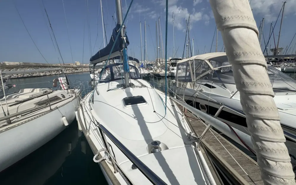 slider 17 Jeanneau Sun Odyssey 32 Legend