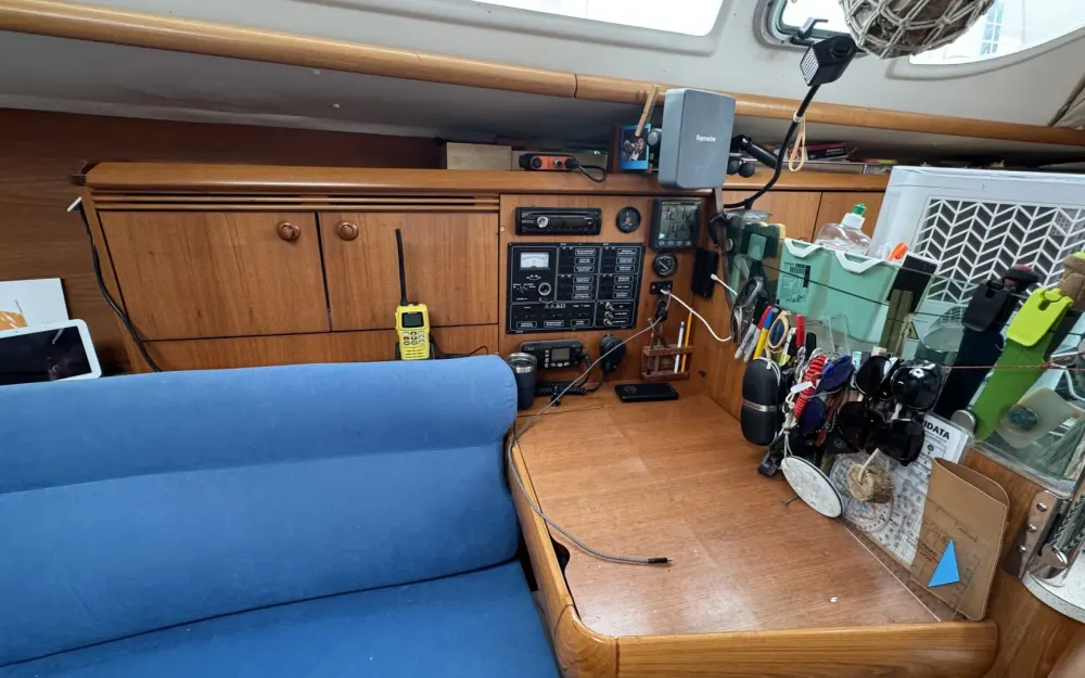 slider 18 Jeanneau Sun Odyssey 32 Legend
