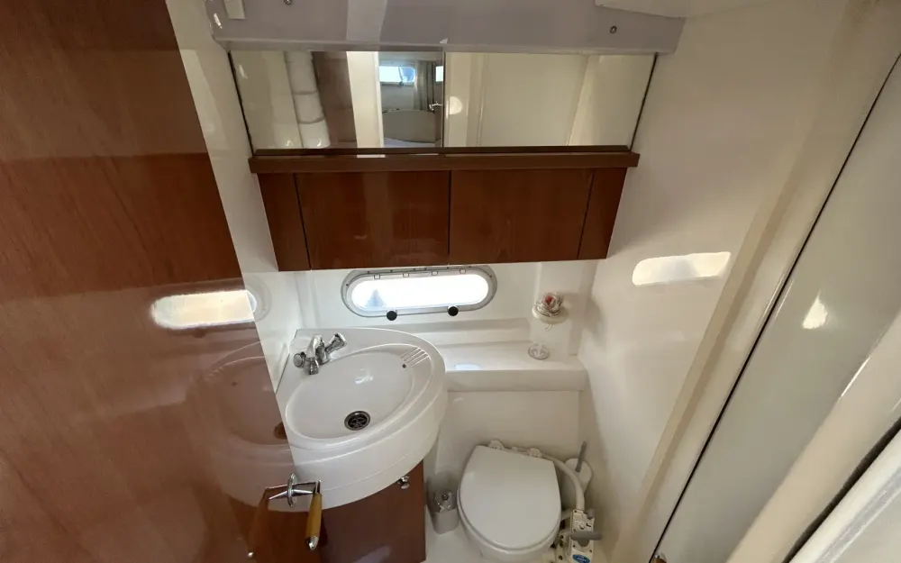 slider 10 Sealine  F 34
