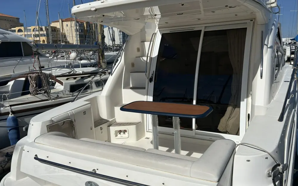 slider 11 Sealine  F 34