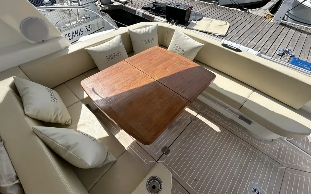 slider 9 Cranchi M 38 Hard Top