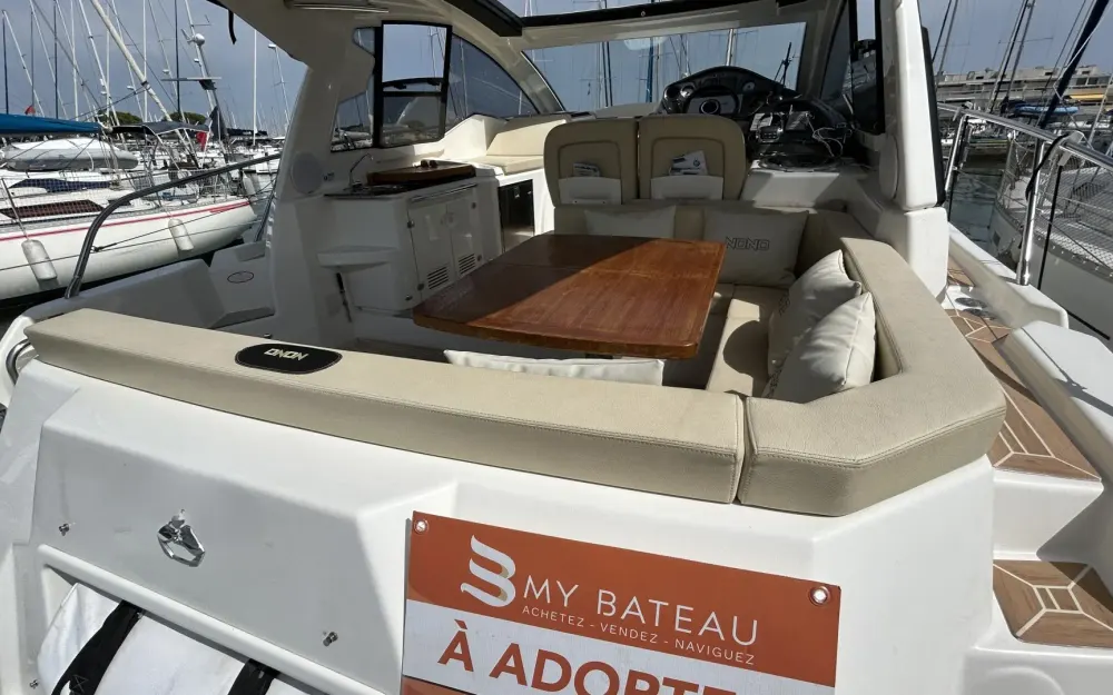 slider 16 Cranchi M 38 Hard Top