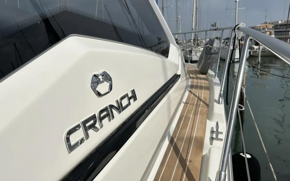 slider 5 Cranchi M 38 Hard Top
