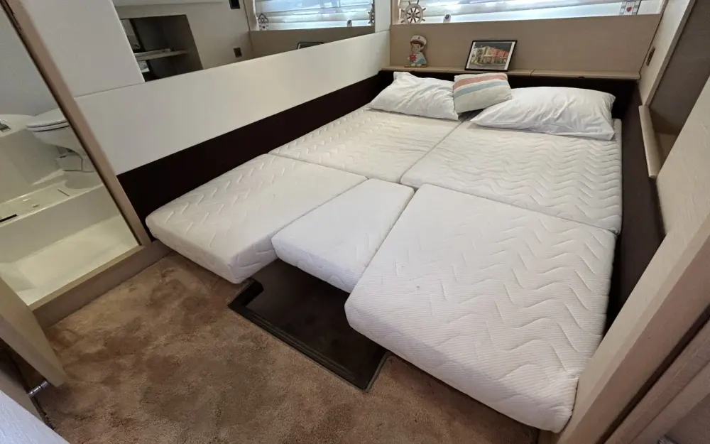 slider 7 Jeanneau Prestige 420 Fly