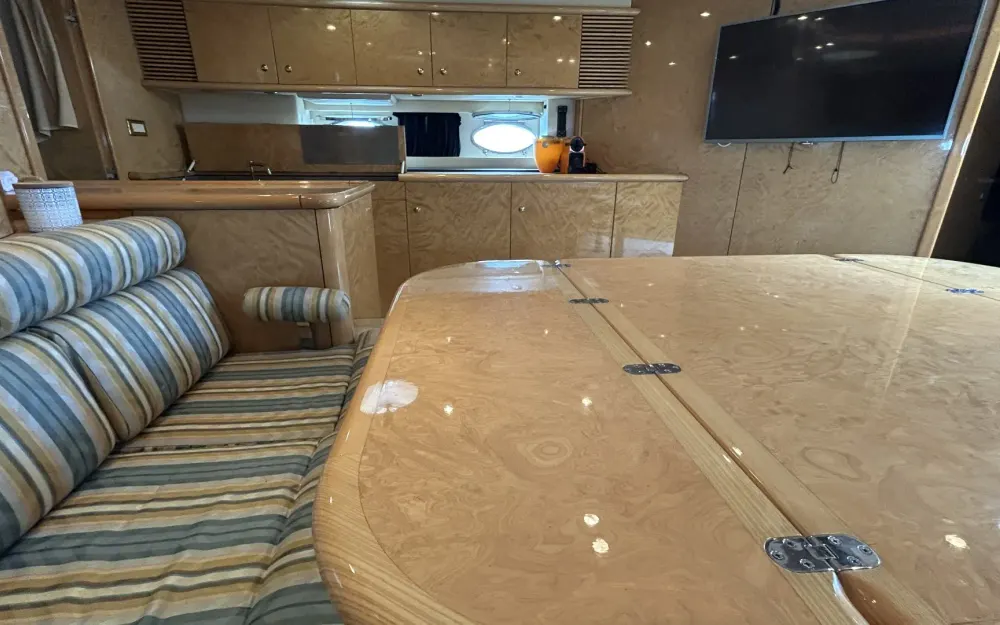 slider 9 Sunseeker Predator 63